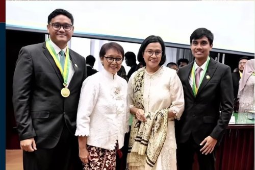 Kisah Sri Mulyani dan Retno Marsudi, Sahabat Lama yang Sama-sama Jadi &ldquo;Srikandi Kabinet&rdquo;