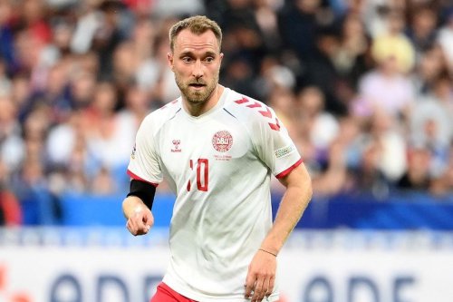 Christian Eriksen Kolaps, Laga Denmark vs Ukraina Resmi Dibatalkan