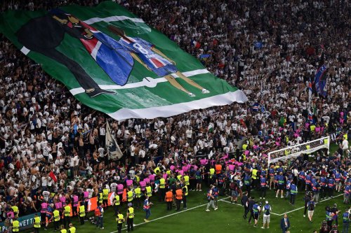 Momen Paling Emosional Final Liga Champions, Tifo Xana Enrique