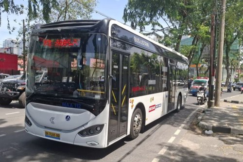 Tantangan Besar Dorong Warga Beralih ke Angkutan Umum