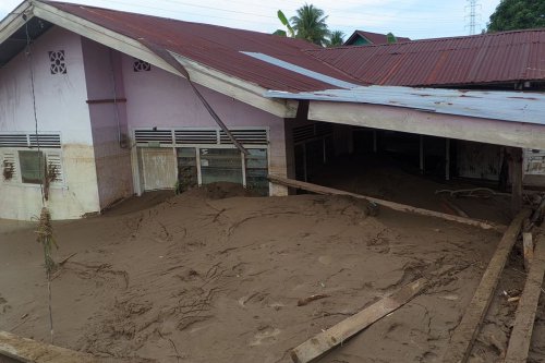 Kisah Nasruddin Selamat dari Banjir Bandang Pidie Jaya, Rumah dan Motor Terendam Lumpur