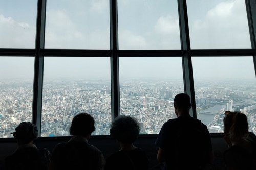 Top 20+ Orang Terjebak 5 Jam di Lift Gedung Tertinggi, Pengelola Tawarkan Refund