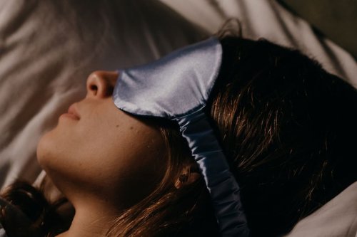 Ingin Tidur Lebih Pulas? Coba Gunakan Penutup Mata