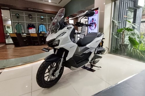 Honda ADV160 Terbaru Meluncur, Model Lama Diskon Rp 1 Jutaan
