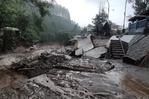 Diterjang Banjir Bandang Dua Kali, Ini Letak dan Kondisi Alam Kawasan Wisata Guci