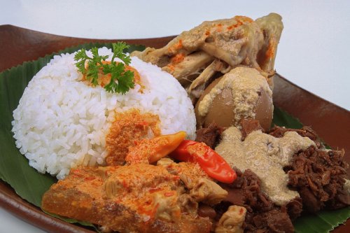 Jangan Bingung! Ini Perbedaan Gudeg Basah dan Gudeg Kering