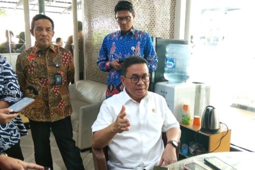 Apple Siap Hadirkan iPhone 17 di Indonesia: Mendag Pastikan Proses Impor Sesuai Prosedur