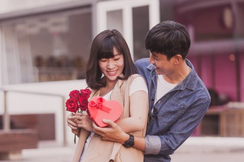 Top 8+ Ciri-ciri Hubungan Percintaan yang Sehat Menurut Psikolog