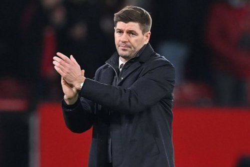Arne Slot, The Reds, Liverpool, Gerrard Sarankan Salah Tak Tinggalkan Liverpool dengan Kontroversi