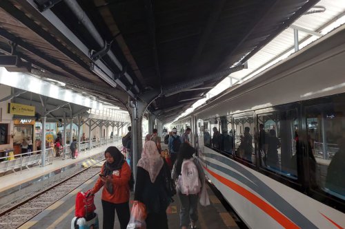 KA Probowangi, KA Probowangi Jadi Favorit di Daop 9 Jember Selama Libur Kenaikan Yesus Kristus