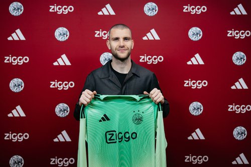 Media Belanda Kritik Maarten Paes Usai Skor Ajax Vs PSV 2-2