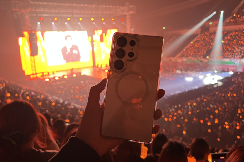 Bawa Samsung S25 Ultra ke Konser NCT 127 Taipei, Hasilnya Gokil dan Jernih Banget!