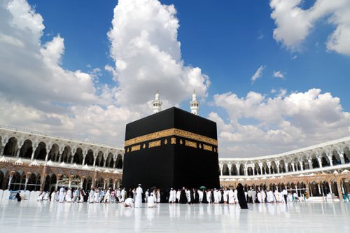 Fenomena Istiwa A&lsquo;zam Terjadi 15-16 Juli 2025, Momen Tepat untuk Cek Arah Kiblat