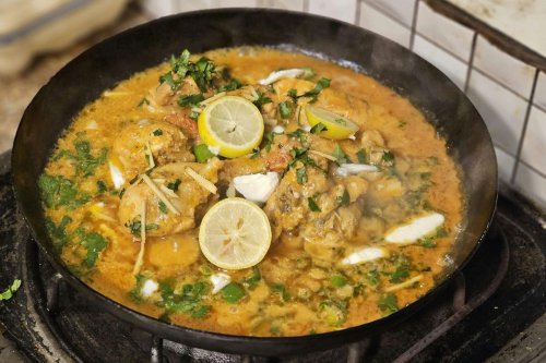 Resep Ayam Woku Khas Manado, Pedas Gurih dengan Aroma Rempah Lezat