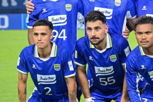 Psywar Eliano dan Frans Putros Menuju Laga Kualifikasi Piala Dunia