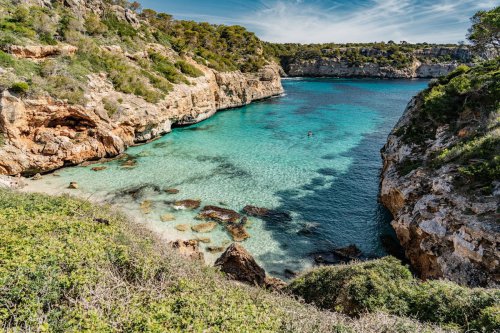 Dulu Hidden Gem, Pantai di Spanyol Ini Justru Penuh Sampah Usai Viral
