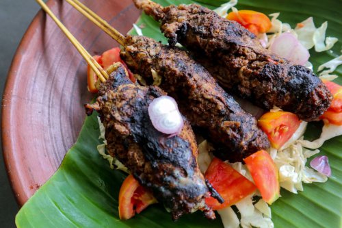 Resep Sate Buntel Kambing Khas Solo, Ide Mengolah Daging Kurban