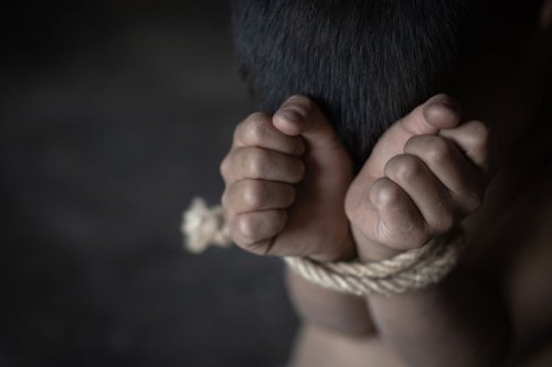Warga Geruduk Rumah Terduga Penculik Anak di Cirebon, Polisi: Korban Akan Divisum