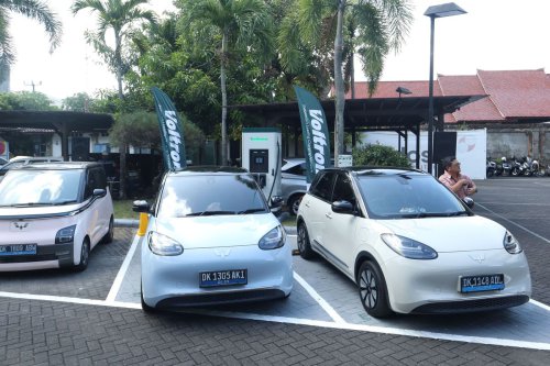 Benarkah Fast Charging Bisa Mempercepat Degradasi Baterai EV?