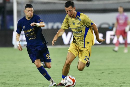 Ketika Kekalahan Persib Bandung dari Persita Buka Mata Thom Haye...