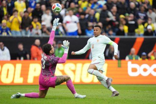 Kylian Mbappe, Brasil vs Perancis, timnas Perancis, Skor Brasil Vs Perancis 1-2, Mbappe Monster di Antara Raksasa