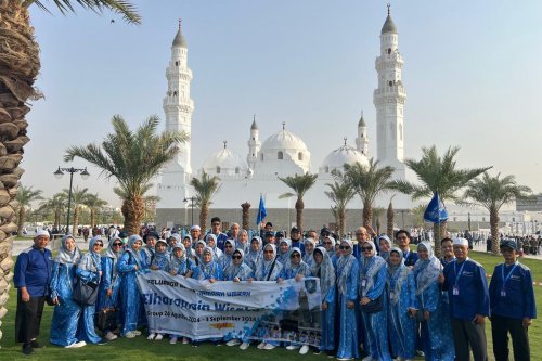 Berizin Kemenag, Elharamain Wisata Sukses Antar 8.000 Jemaah Umrah Musim 1446 H ke Tanah Suci