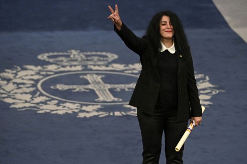 Penulis Novel Persepolis Marjane Satrapi Dikabarkan Meninggal karena Kesedihan