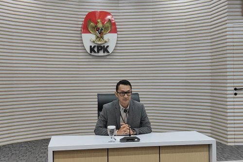 Dugaan Korupsi di Dinas PUPR Sumut, KPK Bawa 6 Orang ke Jakarta
