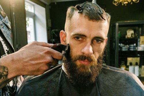 Top 5+ Model Rambut Pria yang Cocok Untuk Wajah Lonjong