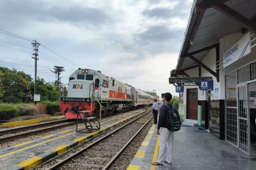 Long Weekend HUT ke-80 RI, KAI Daop 6 Yogyakarta Tambah Perjalanan Kereta Api