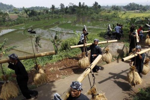 Top 10+ Tradisi Suku Sunda yang Masih Bertahan di Tengah Arus Zaman, Sarat Makna dan Filosofi Hidup