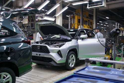 Otomotif Penggerak Industri, Serap Tenaga Kerja