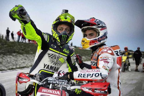 Valentino Rossi, Marc Marquez, Sepang Clash, MotoGP, Scott Redding, The Ranch, dirt track, sepang clash, the ranch, motogp 2025, Mantan Pebalap MotoGP Ini Beberkan Awal Keributan Rossi Vs Marquez