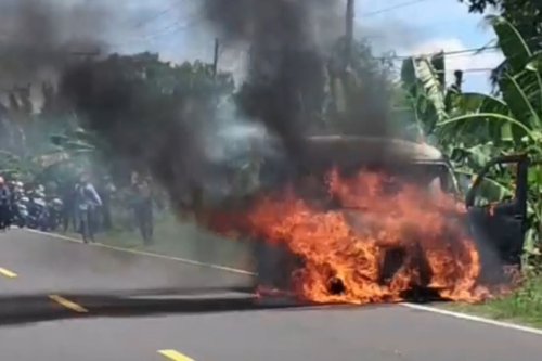 Olah TKP di Kasus Kebakaran Mobil ATM, Polisi Fokus pada Penyebab dan Kronologi Kejadian