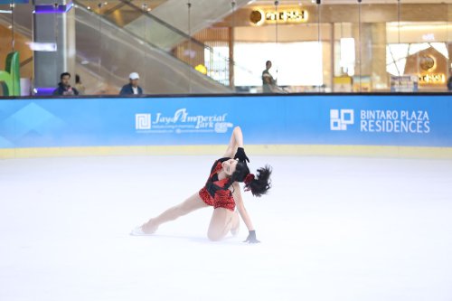 Indonesia Ice Skating Open 2025 Usai, 450 Skater Tunjukkan Aksi Memukau di BX Rink