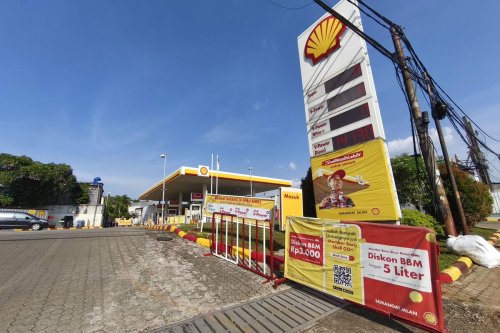 Bahan bakar minyak, bensin, Shell, Shell Indonesia, Krisis Bensin Shell: Pegawai SPBU Ikut Terdampak, Kena PHK Sementara