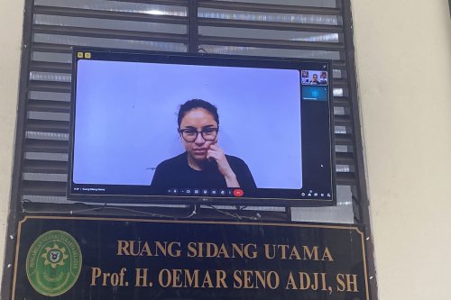 Nikita Mirzani Sakit Gigi, Sidang Kasus TPPU Reza Gladys di PN Jaksel Ditunda