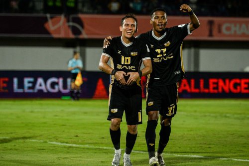 Hasil HT Dewa United Vs Manila Digger 0-1: Kambuaya cs Wajib Cetak 3 Gol di Babak Kedua
