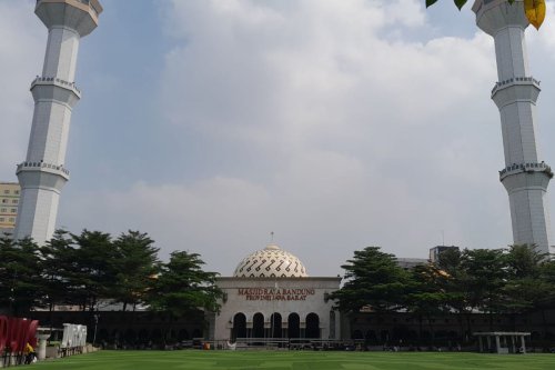 Status Masjid Raya Bandung Turun Jadi Masjid Agung, Ini Kronologinya