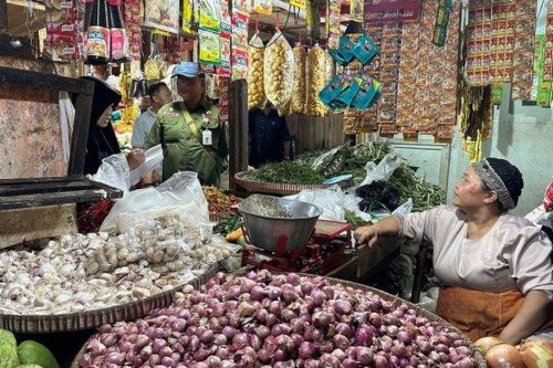 Inflasi di Jateng Naik 0,40 Persen pada Oktober 2025, Dipicu Lonjakan Harga Emas, Telur, dan Cabai