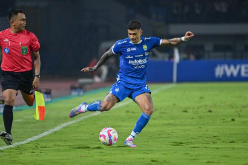 Pelatih Persib Tanggapi Rumor Ciro Alves Gabung Malut United