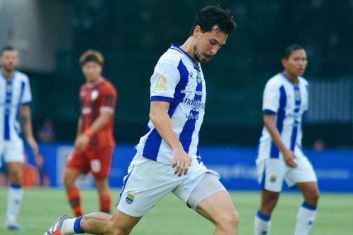 Persib Kalahkan Persis, Thom Haye Puji Manahan: Salah Satu Stadion Terbaik