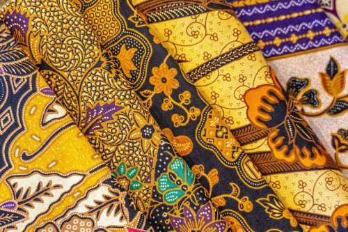 Top 50+ Ucapan Selamat Hari Batik Nasional 2025, Cocok untuk Caption Foto Pakai Batik