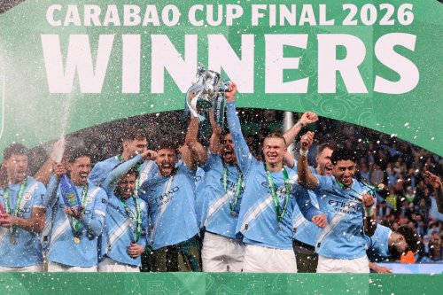 Guardiola Pecahkan Rekor Alex Ferguson Usai Bawa Man City Juara Piala Liga Inggris