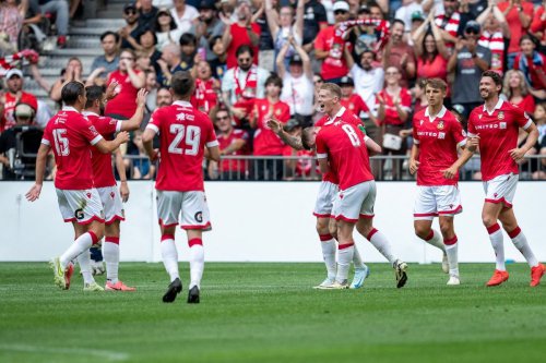 Wrexham Promosi ke Championship Division, Mimpi Premier League Kian Dekat