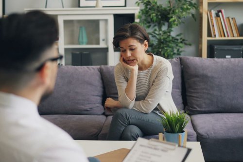 Berani Curhat Saat Stres Tanda Kamu Punya Mental Sehat Menurut Psikolog