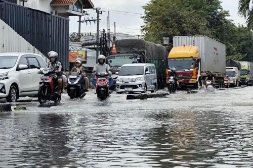 BMKG Peringatkan Hujan Lebat di Pantura Jateng Berlaku sampai 31 Januari 2026
