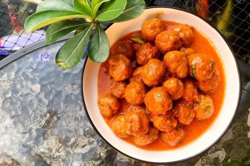 olahan daging kurban untuk anak, resep daging kurban tanpa santan, olahan daging kurban tanpa santan, olahan daging kurban simple, resep daging kambing simple, Resep Semur Bola-bola Kambing, Olahan Daging Kurban untuk Anak