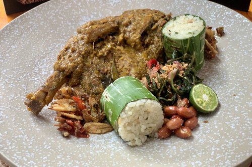 Top 6+ Kuliner Khas Bali saat Perayaan Nyepi, Ada Lawar hingga Cerorot