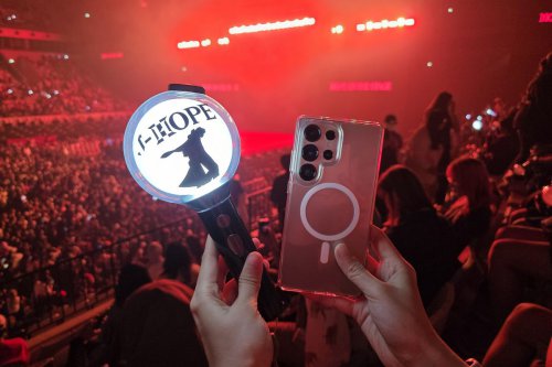 Pencinta Konser Merapat, Ada Kelas Belajar Ngonten Biar Fancam Makin Ciamik